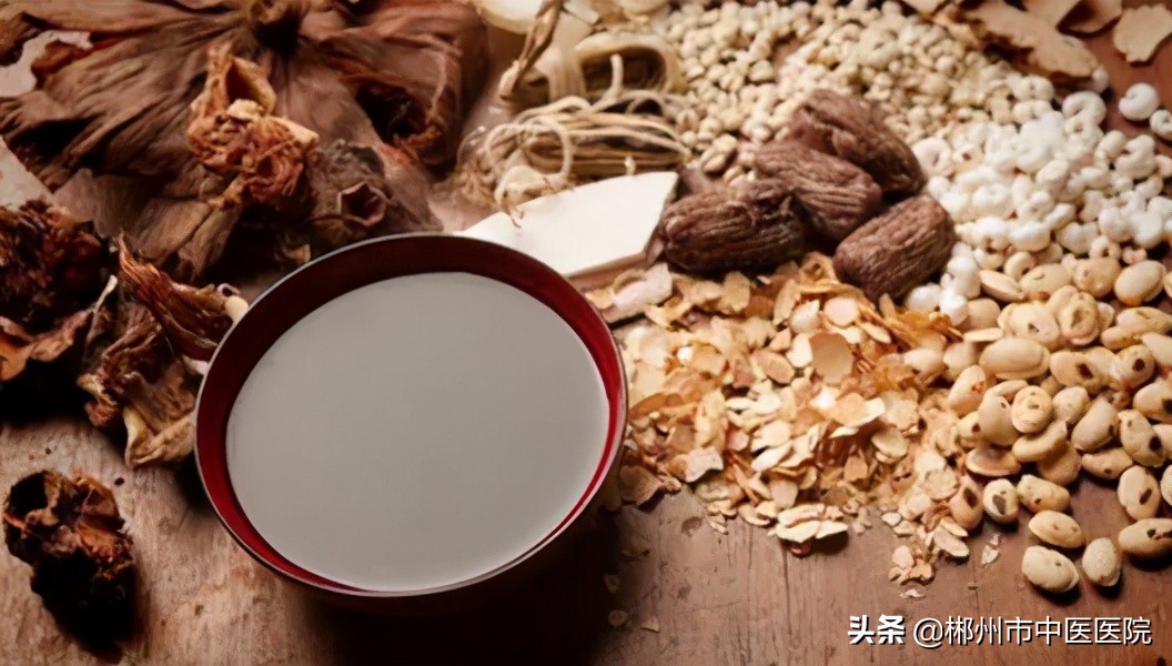 宝宝呕吐的十种原因,宝宝突然呕吐的原因有哪些