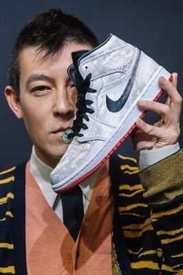 明星违约面临巨额赔款?刘雯、蔡徐坤近亿,陈奕迅、陈冠希6000万