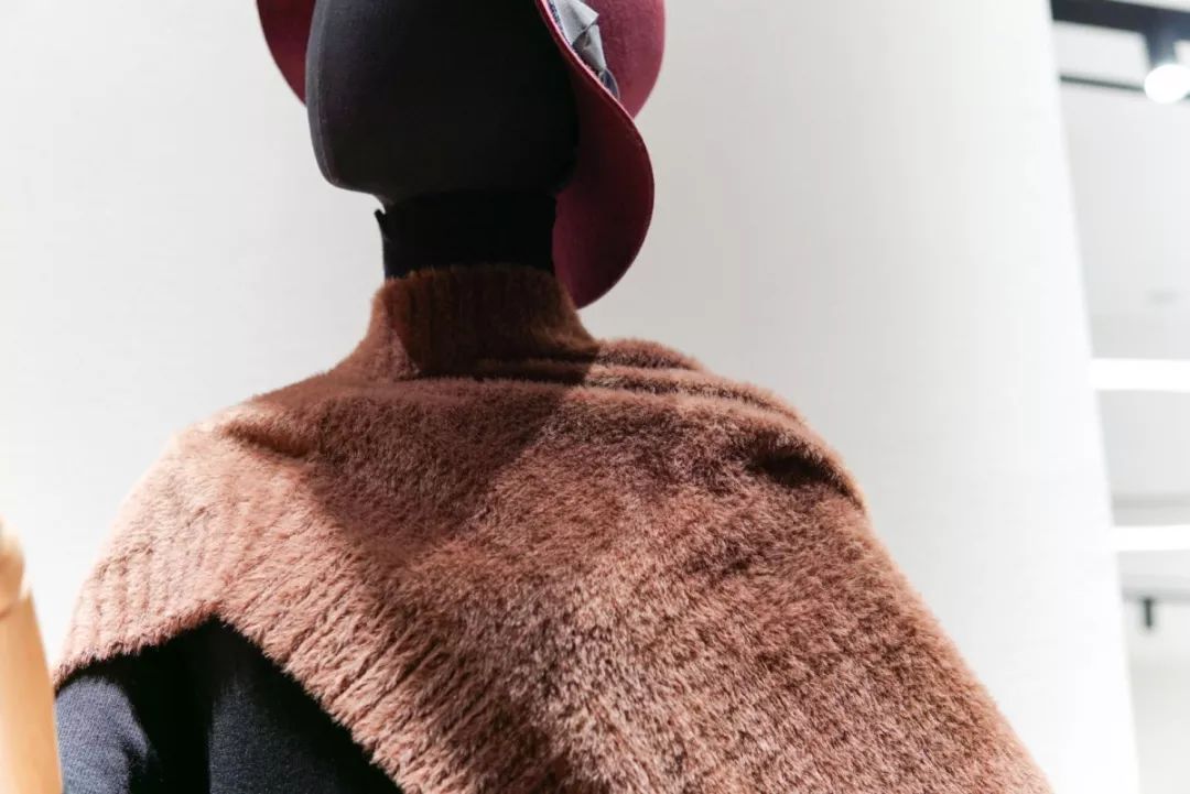 现代年轻人消费观只买吃的,当代年轻人消费观太真实了