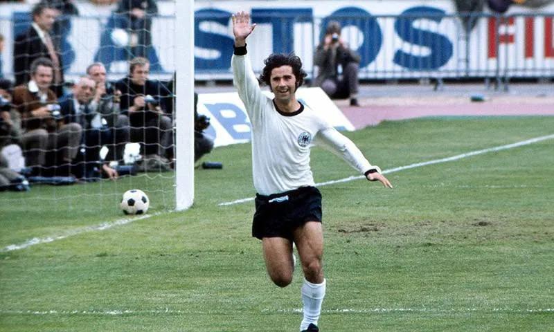 足球破门能力训练方法,进球机器盖德穆勒