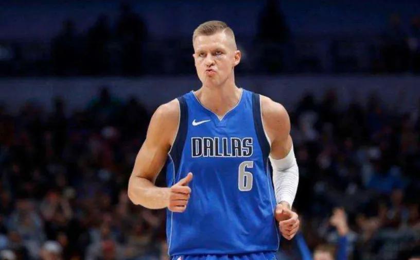 威少半月板撕裂坚持打完全场,半月板撕裂后的威少