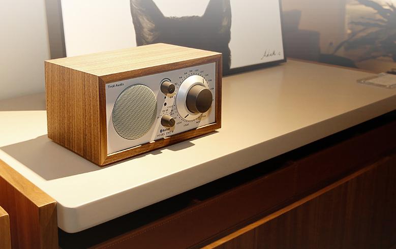 把小众的收音机做成高大上的艺术品，有一种气质叫做流金岁月