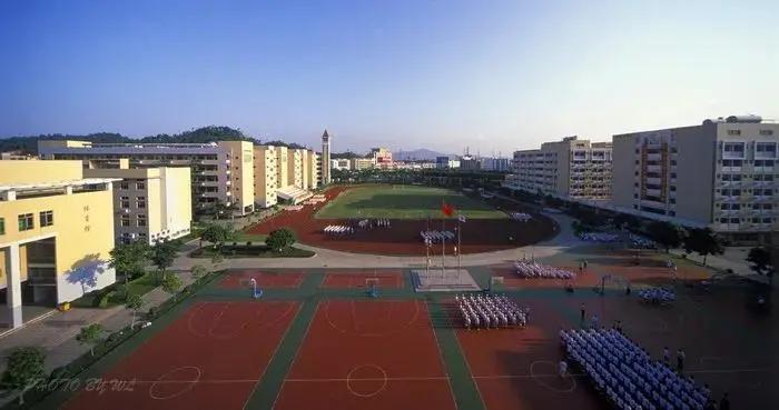 东莞东华高级中学是私立吗,东莞东华高级中学办学特点