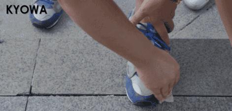 褶皱的皮衣服怎么快速弄平,皮衣皱了洗了弄平小技巧