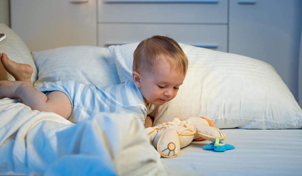 1-3岁宝宝睡眠规律,1岁宝宝的睡眠规律