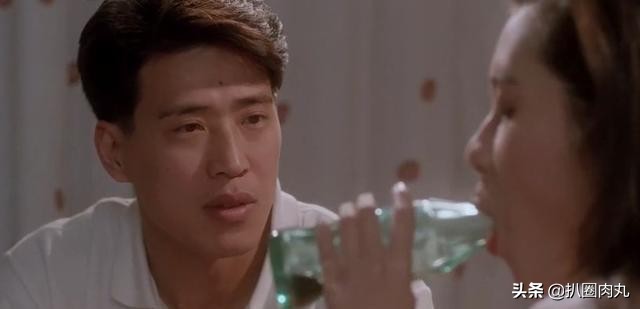 性感女神李丽珍有多撩人！曾在电影中一席白色衬衫迷倒众人