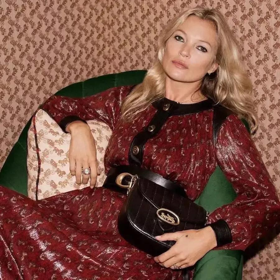 Coach蔻驰全新HorseCarriage