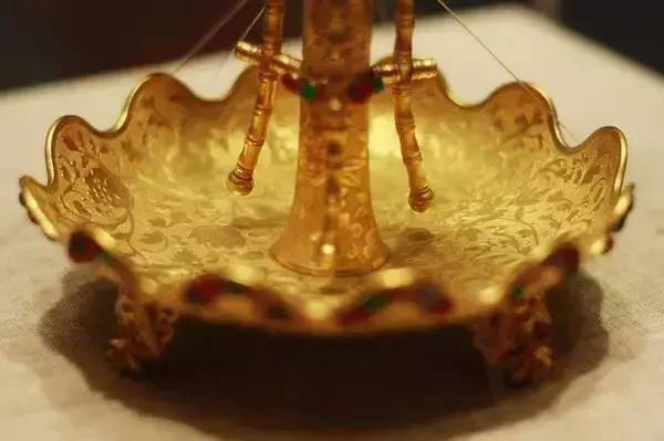 世界上现存最大最完整的木质宫殿,最豪华的宫殿是什么朝代