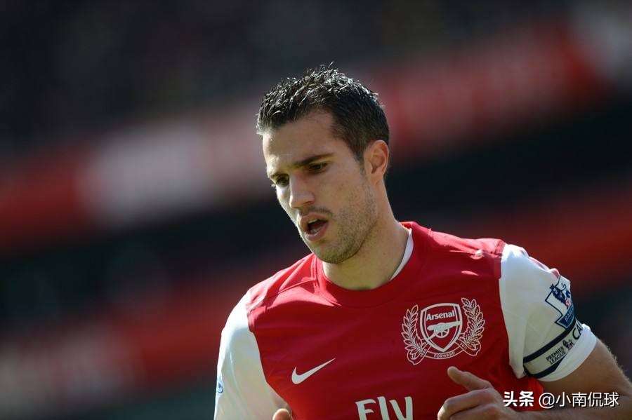 范佩西蝎子摆尾,荷兰三剑客罗本范佩西斯内德