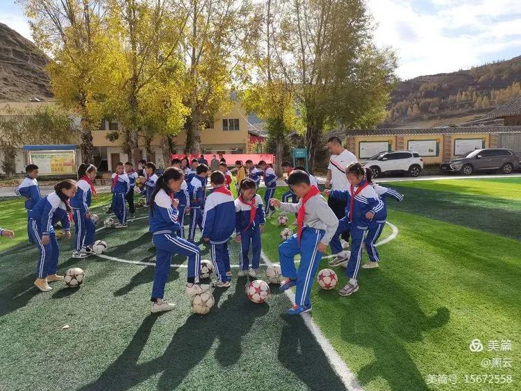 大邑县银都小学2015,大邑县银都小学怎么样