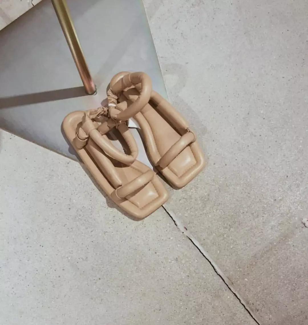 最新款的腰包简单一点,斜挎腰包最值得入手的大牌