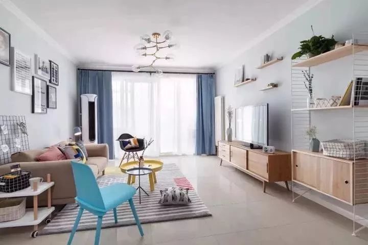 卧室窗帘面料怎么选择,客厅窗帘及面料选择技巧