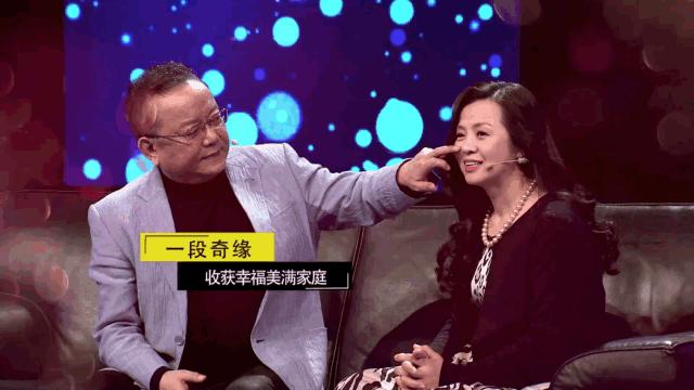 王刚与小20岁三婚妻子近照,王刚第三任妻子比女儿还年轻