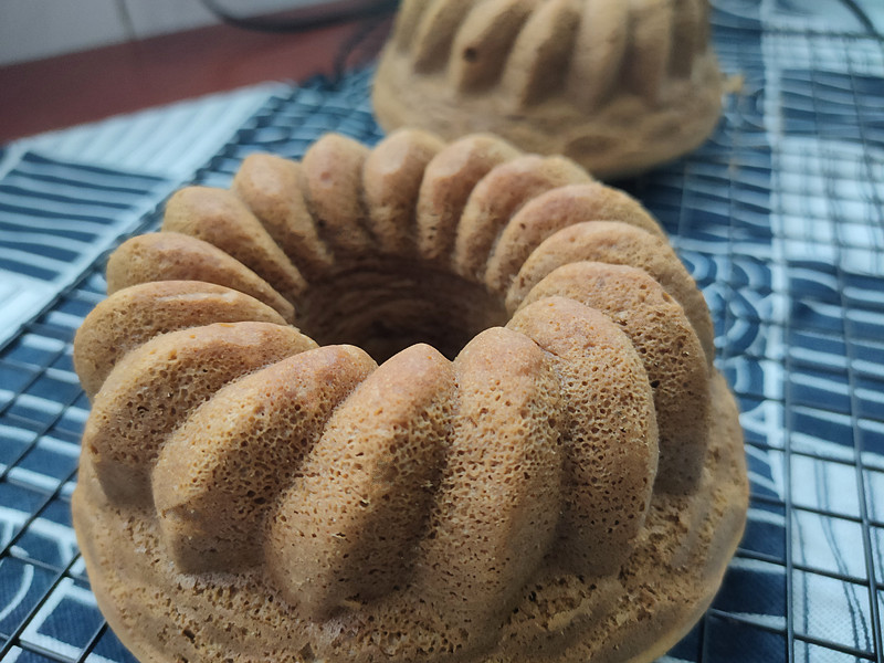 咖啡戚风蛋糕做法视频教程,西式烘焙戚风蛋糕做法