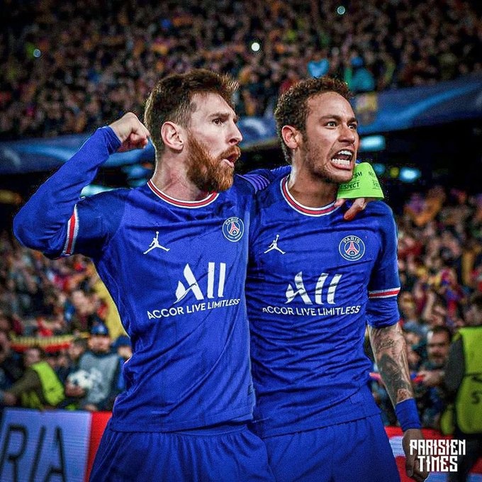 梅西第7座金球奖稳了吗,梅西展示所有8座金球