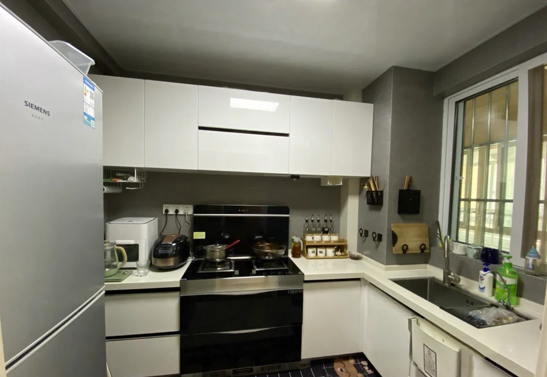 准备卖掉入住不到一年的家，处处收拾得干净又温馨，真是太不舍了