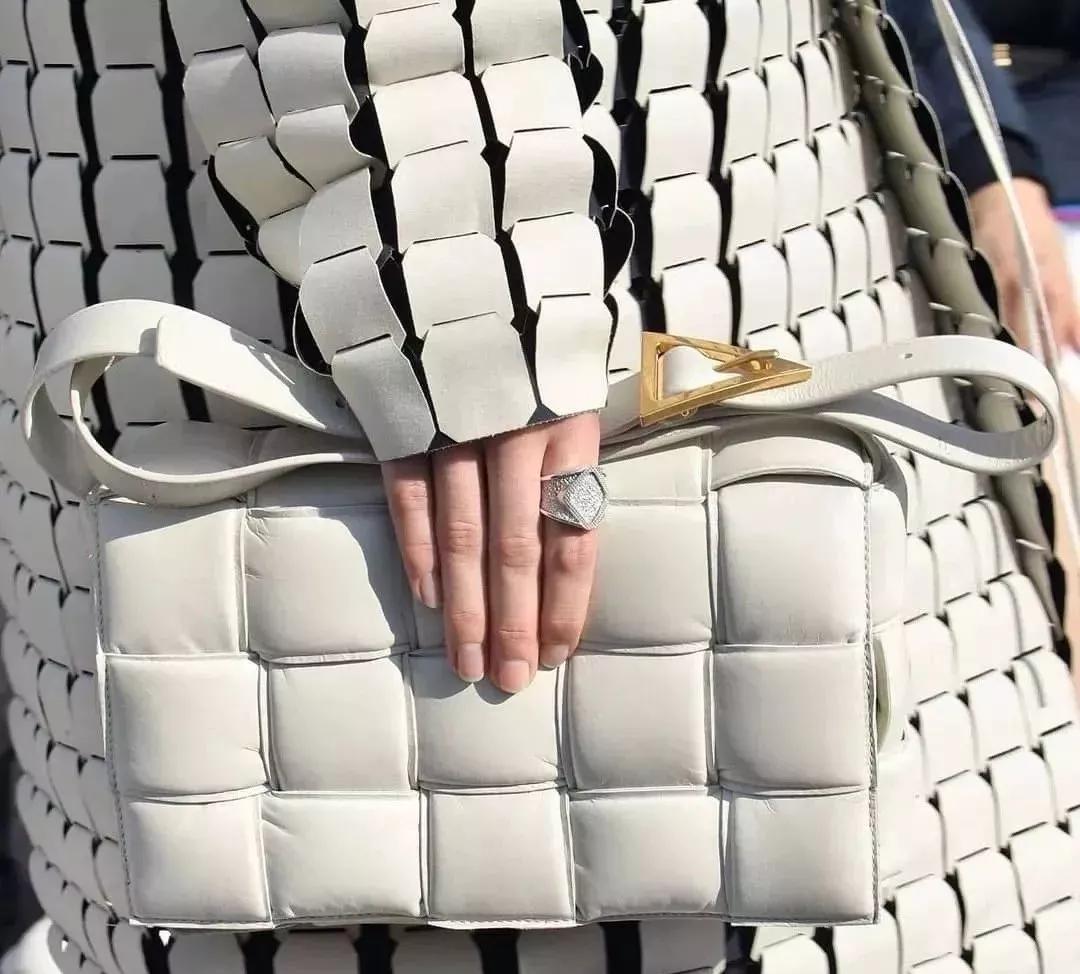 爆款制造机BV，到底出了哪些神仙包？