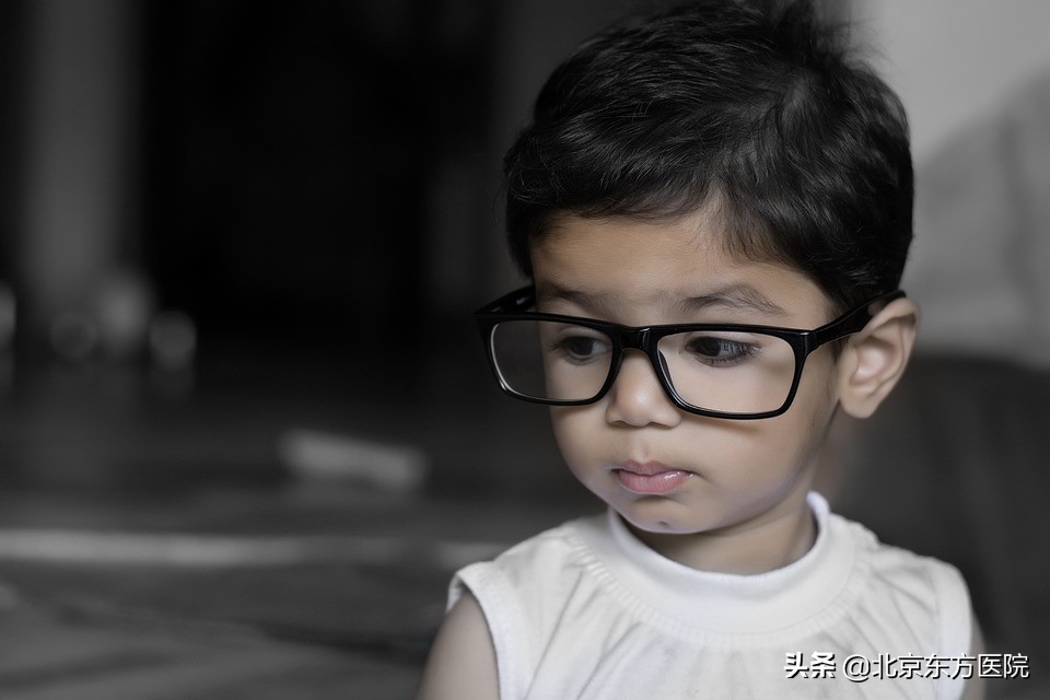 全国爱眼日预防近视眼守护孩子,全国爱眼日儿童青少年近视防控