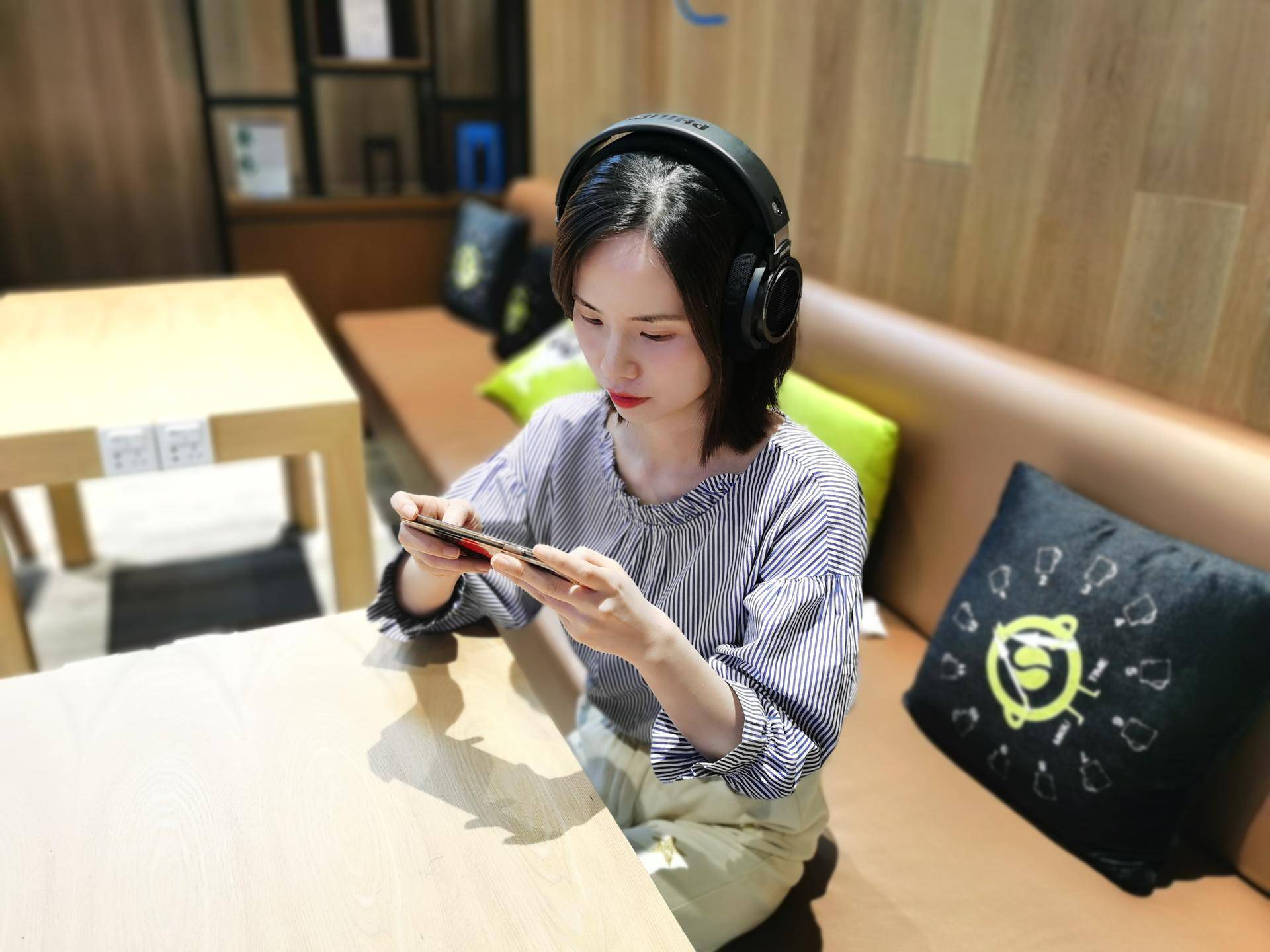 飞利浦shp9500看电影怎么样,飞利浦shp9500多少钱合适