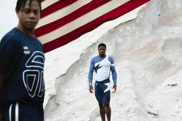 谁设计的奥运队服,奥运会战袍设计