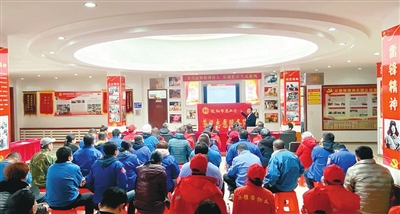 总工会学雷锋志愿服务活动方案,劳模志愿服务队图片