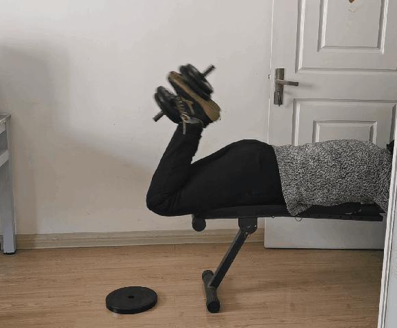 体育生在家哑铃怎么练腿部力量,如何用两个哑铃练腿部肌肉