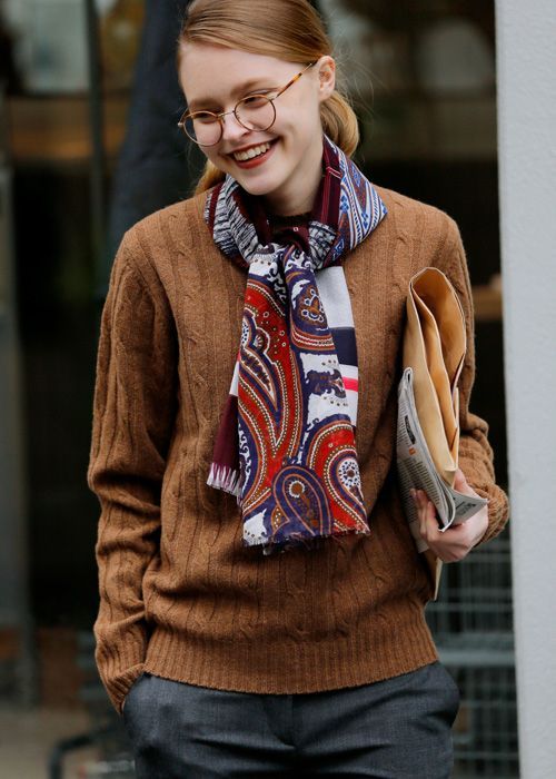 网红款围巾明星款,明星专用围巾穿搭