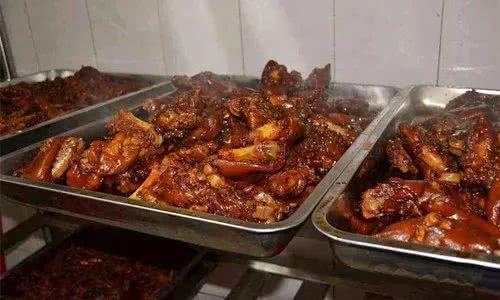 卤菜放红曲米会使卤水发酸吗,卤水发黑发酸是什么原因