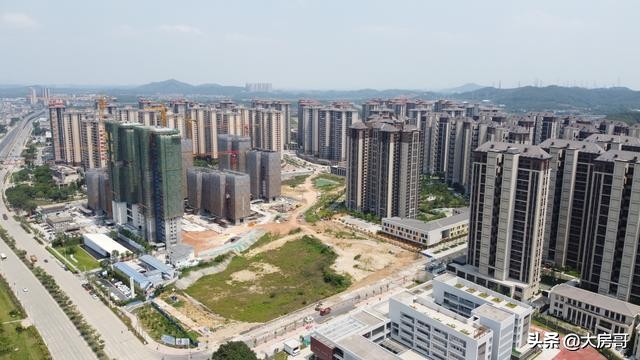 保利东湾三期最新房价,保利大降价释放了什么信号