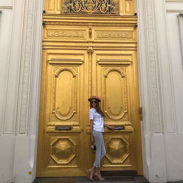 包慌？看宇宙博主们疯狂背什么