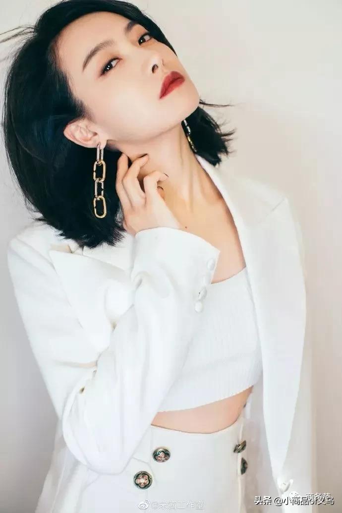 刘亦菲杨幂同框图,刘亦菲短发和杨幂同框