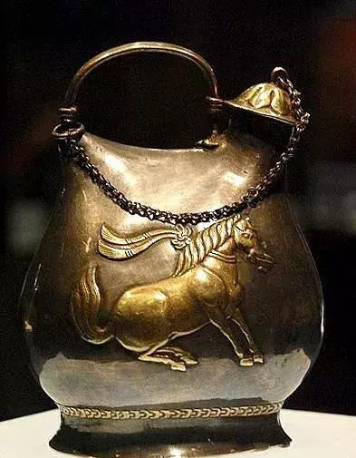 天马西来：游走在神话与真实之间的汗血宝马