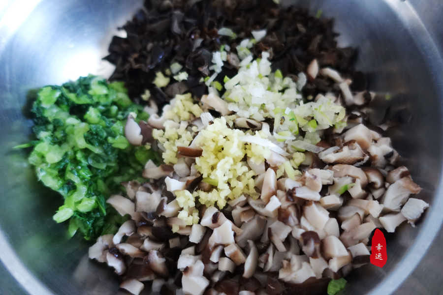 香菇油菜鸡蛋馅饺子,油菜香菇鸡蛋饺子馅做法大全