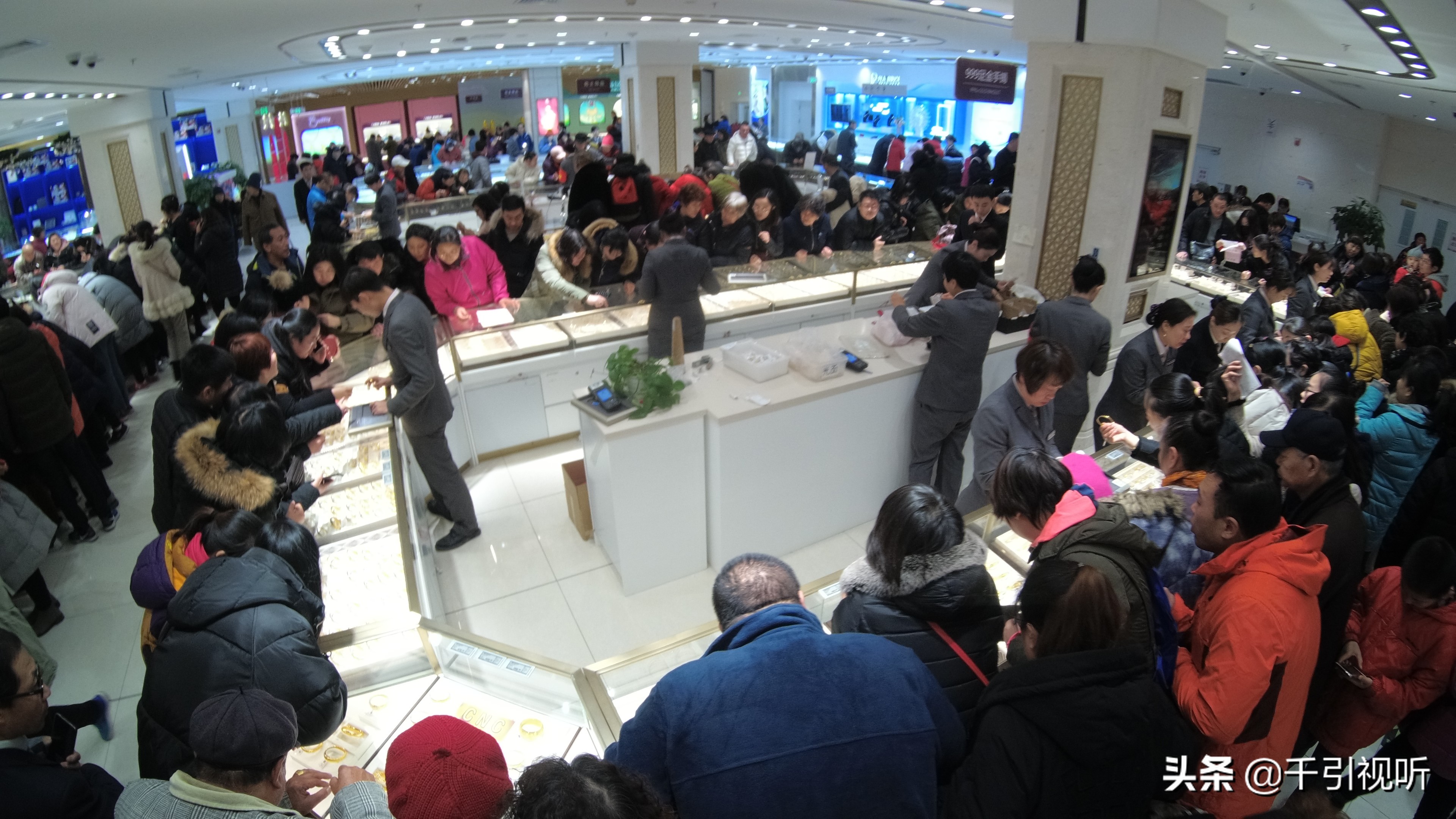 菜百铂金加工费,菜百金首饰以旧换新费用