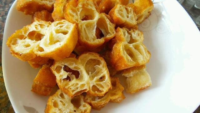 无矾无碱无铝油条教学,无矾酥脆油条的配方和制作