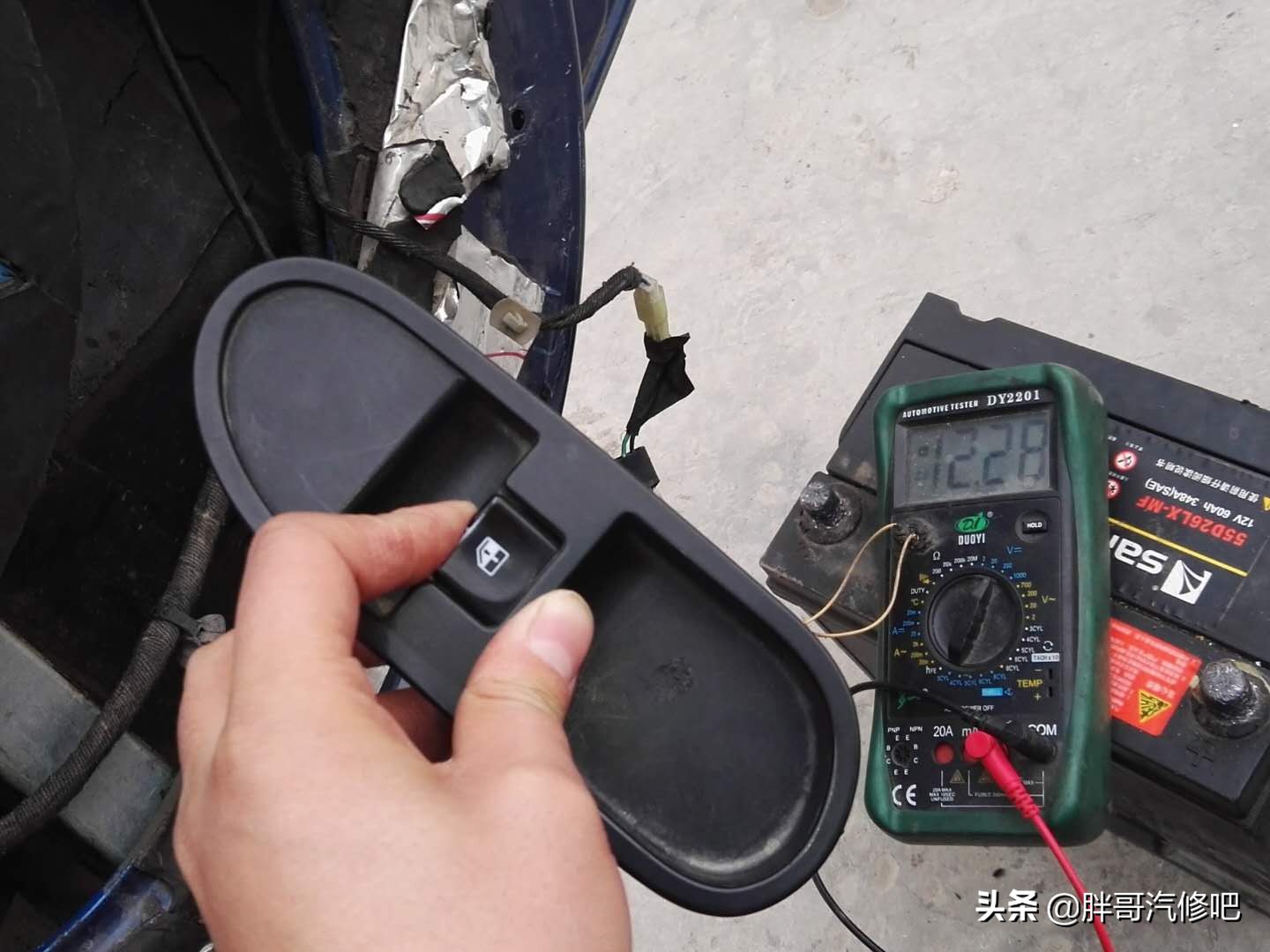 汽车玻璃升降器电机更换视频教程,汽车玻璃升降器上升时停顿