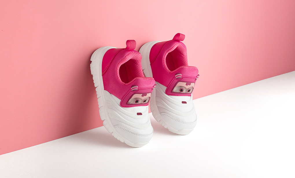 儿童如何选好一款鞋子,怎么选小童机能鞋