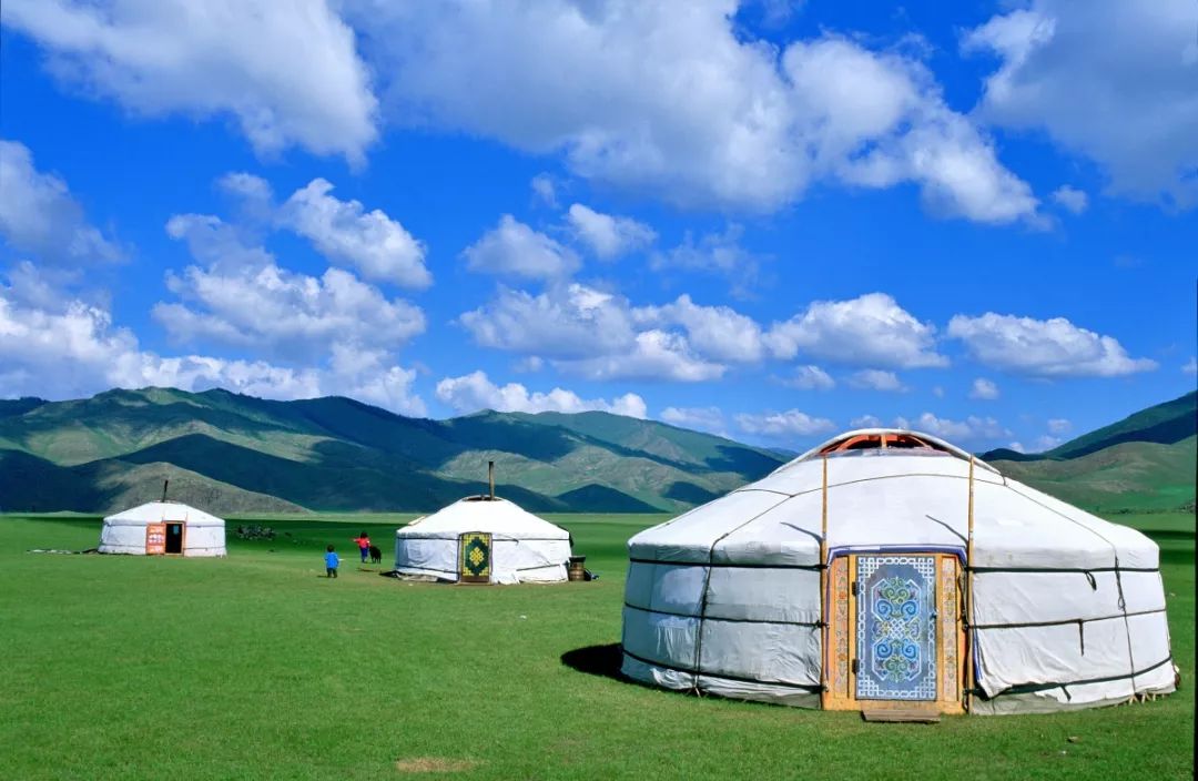 坐哪些火车可以出国看风景又好玩,太原人可以去北京旅游吗
