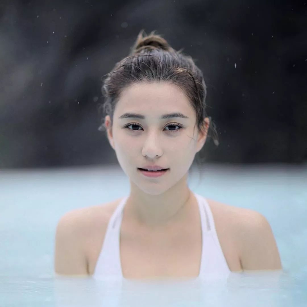 获赞人美心善！29岁“全球最索千金”派发口罩：先捐予基层及医护