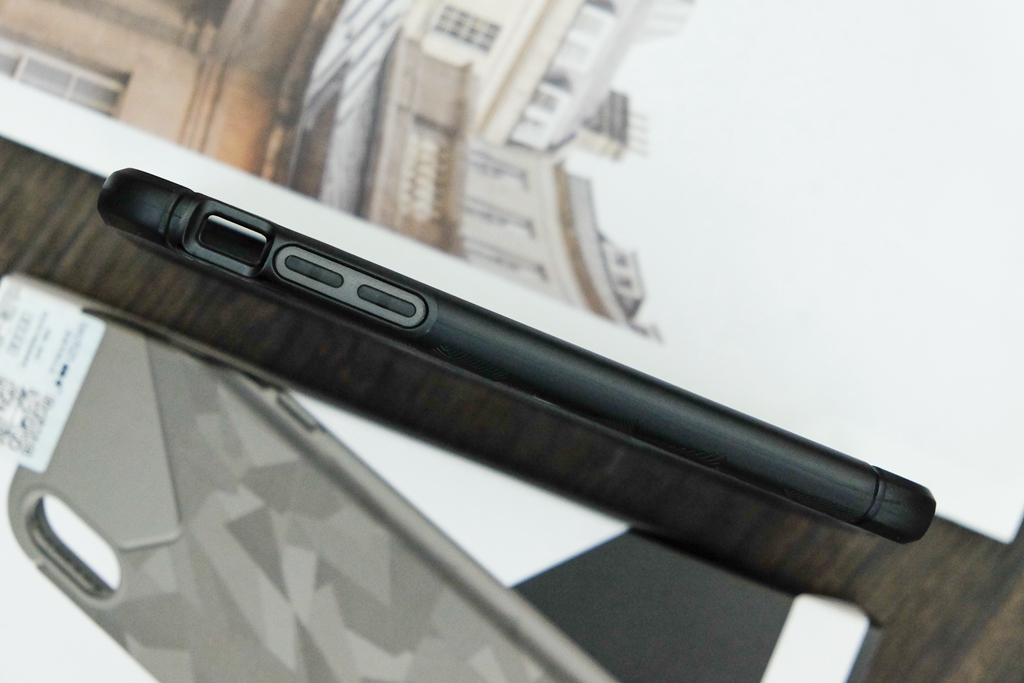 手机壳百元人民币,手机壳一分价钱一分货