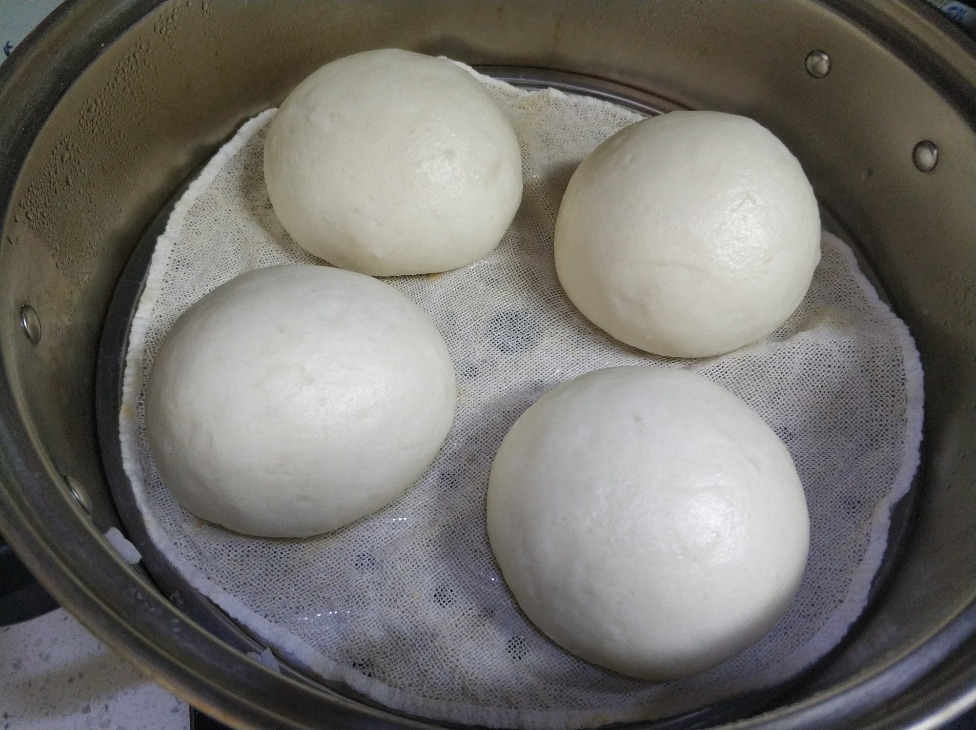 就教大家一个快速发面的小窍门,教你快速发面