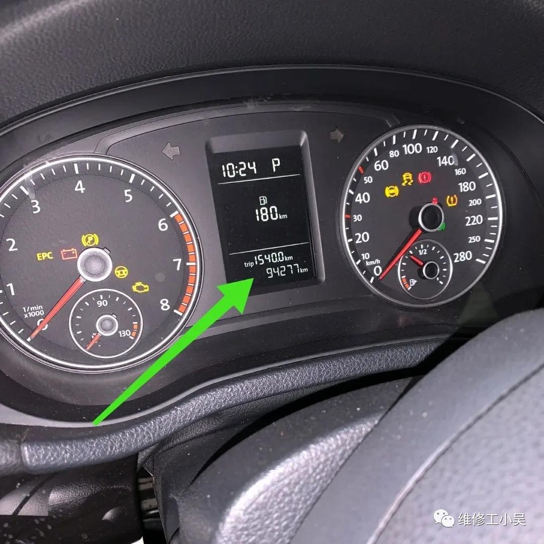 帕萨特打方向盘有吱吱异响,帕萨特打方向盘有异响是怎么回事