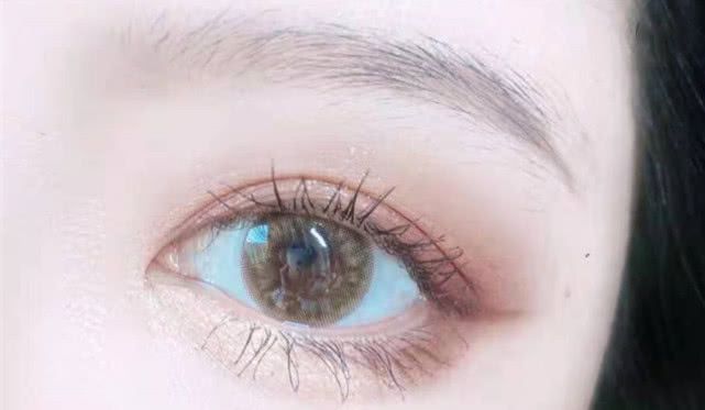 超闪眼妆教程新手眼影怎么画,超吸睛眼妆教程