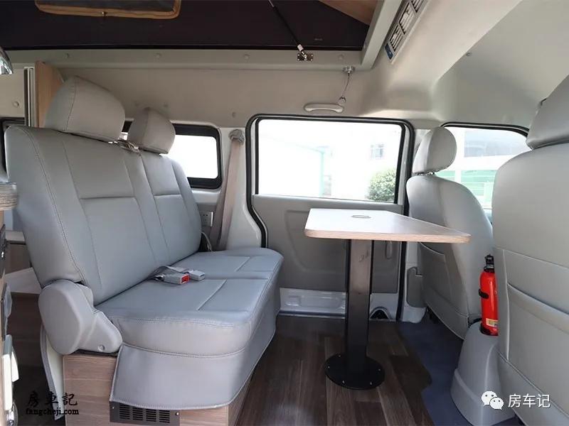 金杯小海狮五座有多大空间,2019金杯小海狮