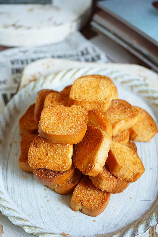 名创优品黄油面包干2019,无黄油最简单面包干做法