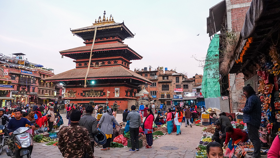 尼泊尔十堰,尼泊尔为什么这么穷