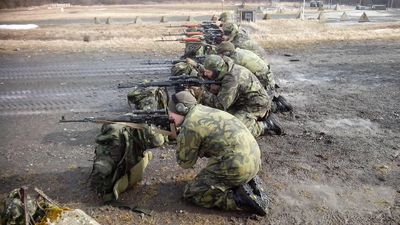 经典对抗：SVD和85式狙，一直被模仿，却从未被超越