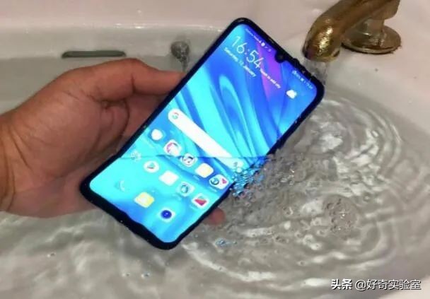 手机是怎么实现ip68防水防尘的,手机ip68防水进水了怎么办