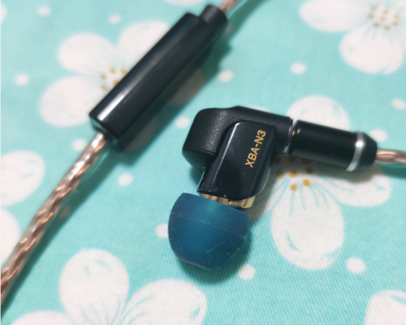 索尼这条动铁入门塞，让我深深被打动，为此着魔似得换线