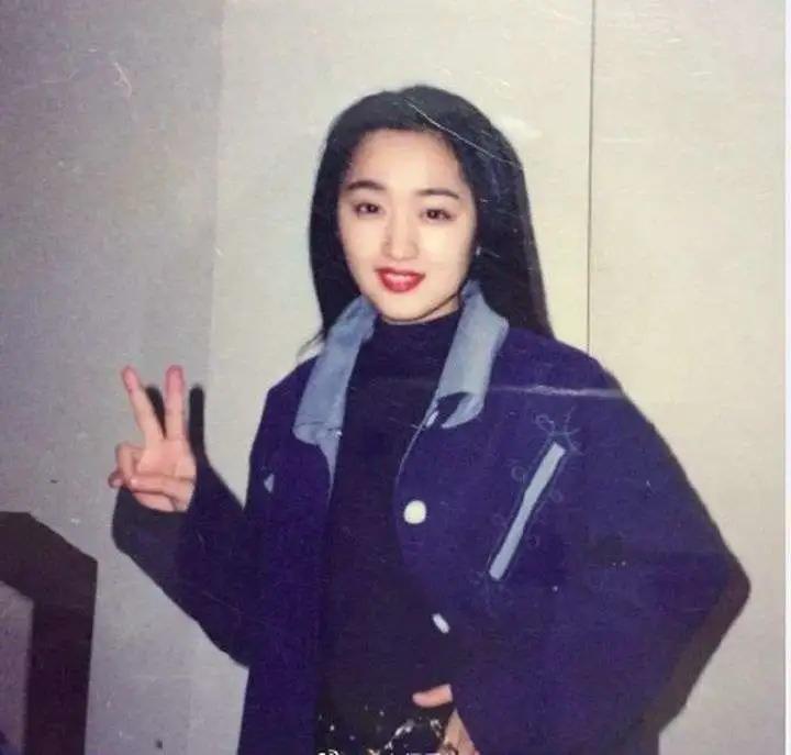 再谈赖文峰，杨钰莹仍热泪盈眶，被毁掉的上半生，不只因“初恋”